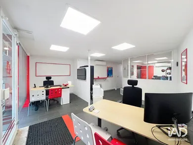 Commercial in BRIE-COMTE-ROBERT (77170)