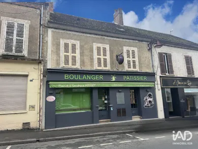 Murs commerciaux à VOULX (77940)