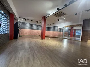 Commercial in TOULON (83000)