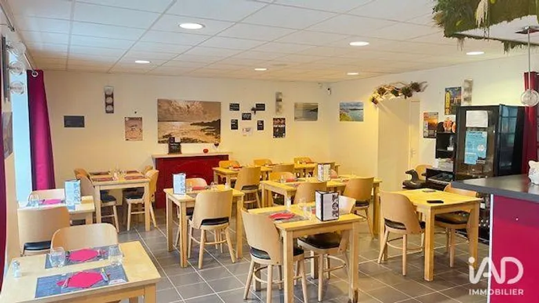 Restaurant à HIREL (35120) · 100 m² · 205 000 €