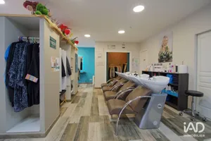 Commercial in BORNEL (60540)