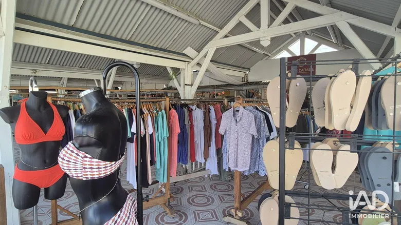 Local commercial 30 m² · à Saint-Francois · 30 m² · 29 000 €