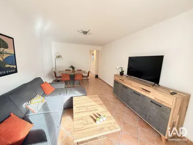 Apartment in SANARY-SUR-MER (83110)