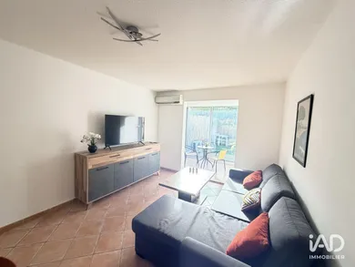 Apartment in SANARY-SUR-MER (83110)