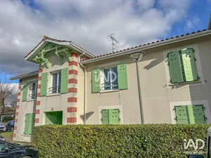 Apartment in LÈGE-CAP-FERRET (33950)