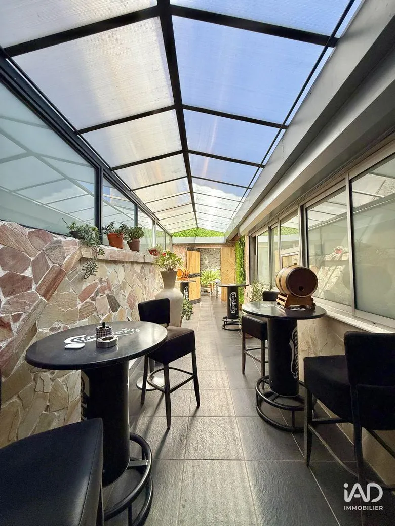 Restaurant à MARSEILLE (13009) · 247 m² · 682 000 €