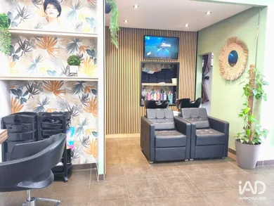 Commercial walls in TOURNON-SUR-RHÔNE (07300)