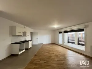 Apartment in BORDEAUX (33100)