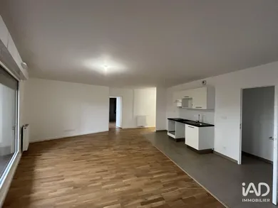 Appartement à BORDEAUX (33100)