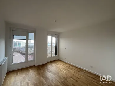 Appartement à BORDEAUX (33100)