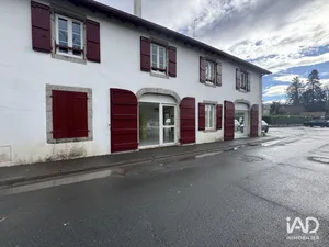 Commercial walls in CAMBO-LES-BAINS (64250)