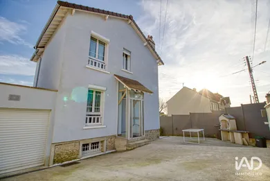 Maison à THORIGNY-SUR-MARNE (77400)