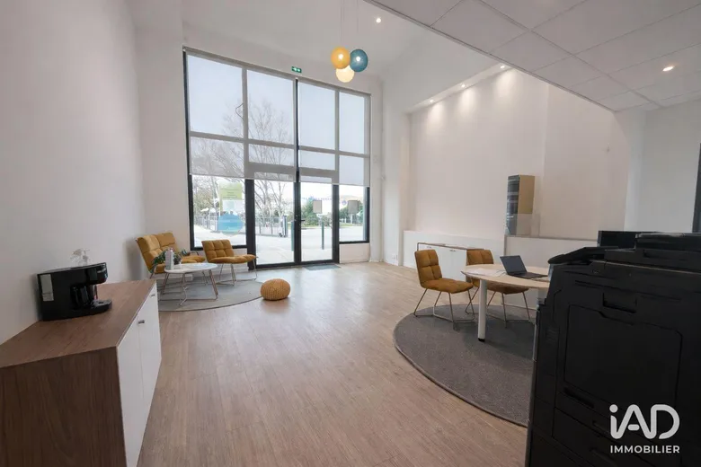 Local commercial 120 m² · à Châteaurenard · 120 m² · 49 500 €