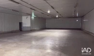 Commercial in MAREUIL-LÈS-MEAUX (77100)