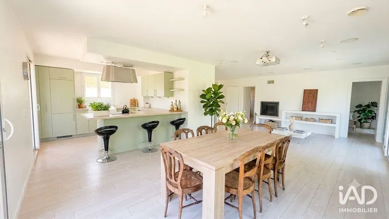 Maison 7 pièces 167 m² · à Antibes · 167 m² · 799 000 €