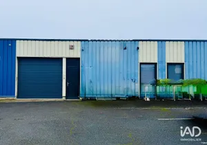 Commercial walls in VAUX-LE-PÉNIL (77000)