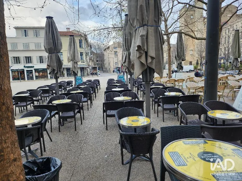 Local commercial 86 m² · à Avignon · 86 m² · 415 000 €