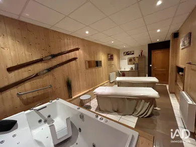 Commercial in MONT-DORE (63240)