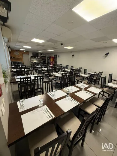 Boutique/Local commercial à COIGNIÈRES (78310)