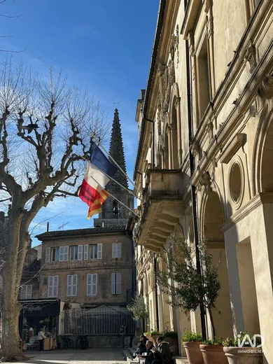 Commercial in SAINT-RÉMY-DE-PROVENCE (13210)