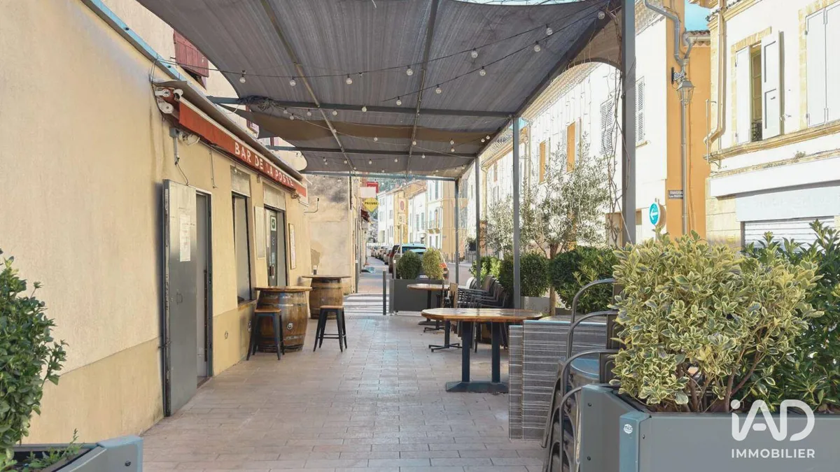 Bar-brasserie à vendre 124 m² Meyrargues - photo 3