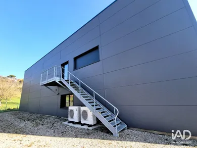Office in VOUREY (38210)