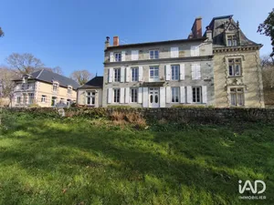 Castle in GUINGAMP (22200)