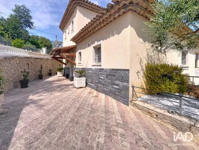 Maison à SAINT-PAUL-EN-FORÊT (83440)