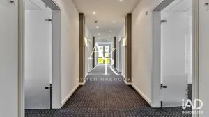 Commercial walls in ENGHIEN-LES-BAINS (95880)