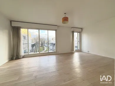 Appartement à CHATOU (78400)