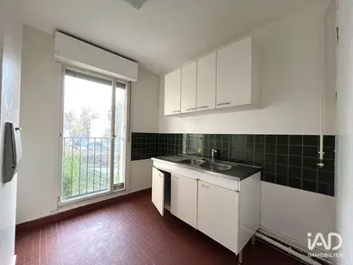 Apartment in CHATOU (78400)