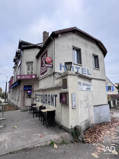 Hotel restaurant in PONT-SUR-YONNE (89140)