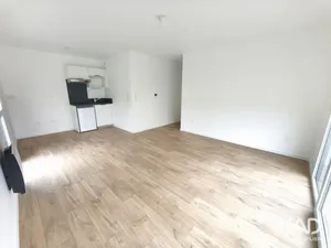Apartment in LAVAL (53000)