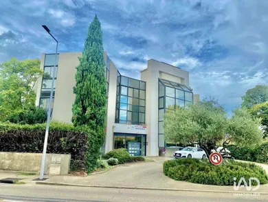 Local d’activité à PIERRELATTE (26700)