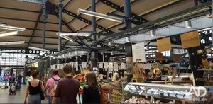 Commercial in PARIS (75018)