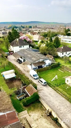 House in SENS (89100)