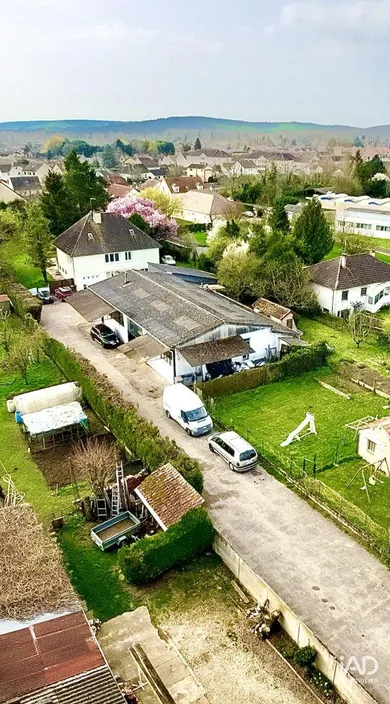 House in SENS (89100)