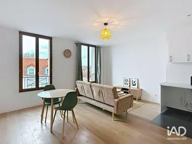 Appartement à SAINT-MAUR-DES-FOSSÉS (94100)