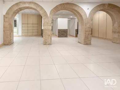 Boutique/Local commercial à PERTUIS (84120)