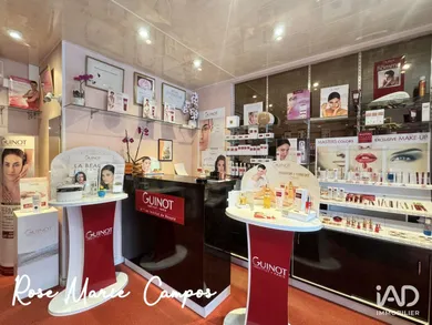 Commercial walls in MONTCEAU-LES-MINES (71300)