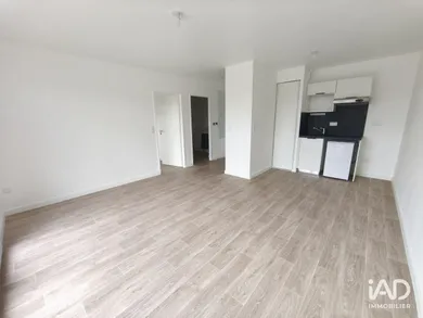 Apartment in LAVAL (53000)