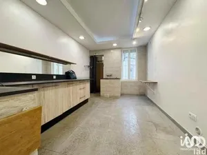 Commercial walls in VINCENNES (94300)