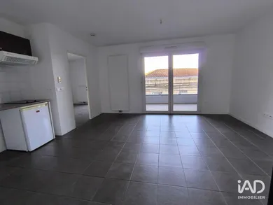 Apartment in CENON (33150)