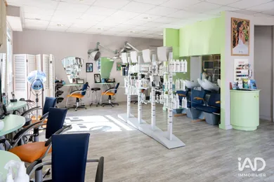 Commercial in LA CHAPELLE-SUR-ERDRE (44240)
