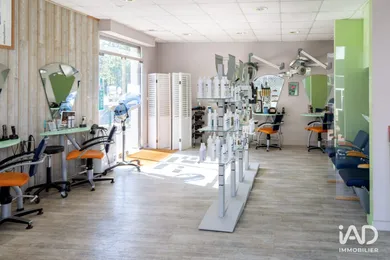 Commercial in LA CHAPELLE-SUR-ERDRE (44240)