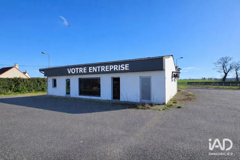 Local commercial 400 m² · à Caligny · 400 m² · 89 000 €