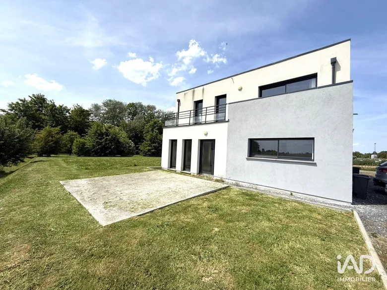 Murs commerciaux à LIEUREY (27560) · 194 m² · 293 500 €
