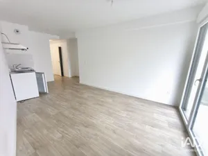 Apartment in LAVAL (53000)