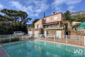 House in TOULON (83000)