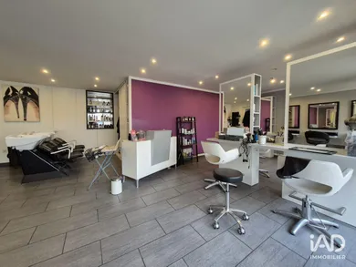 Boutique/Local commercial à VERNEUIL-SUR-SEINE (78480)